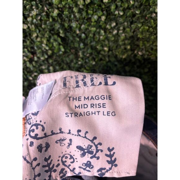 We The Free Jeans Maggie Mid Rise Straight Leg Button Fly Sz 29 Free People - Picture 5 of 5